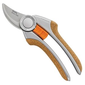 Секатор плоскостной Fiskars Quantum P100 (111970)