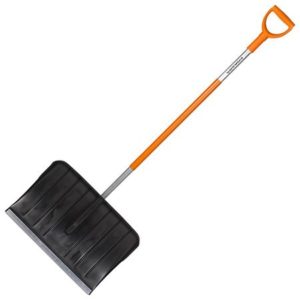 Скрепер для уборки снега Fiskars SnowXpert (143001)