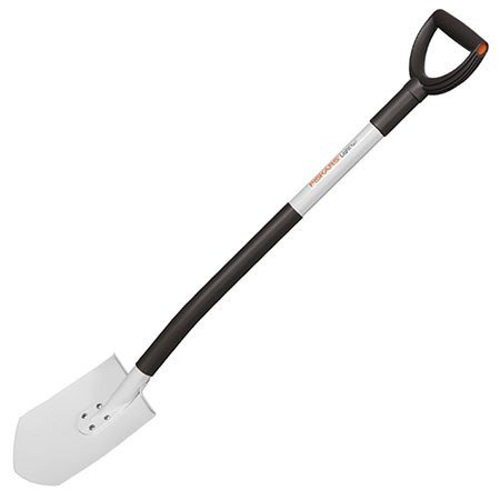 Лопата штыковая облегченная Fiskars Light (131513)