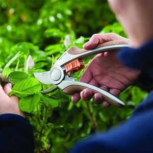 Секатори Fiskars