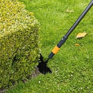 Сапки і тяпки Fiskars