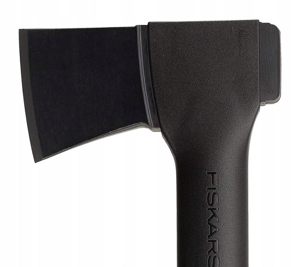 Solid chopping axe